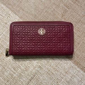 Tory Burch wallet